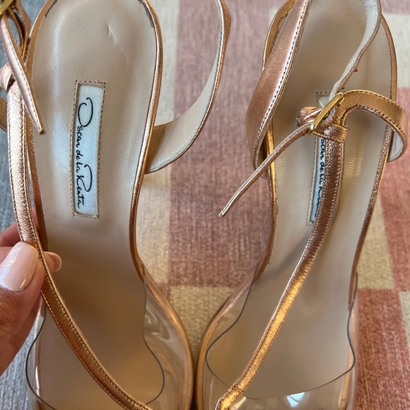 Oscar de la Renta - Picture 3 of 9